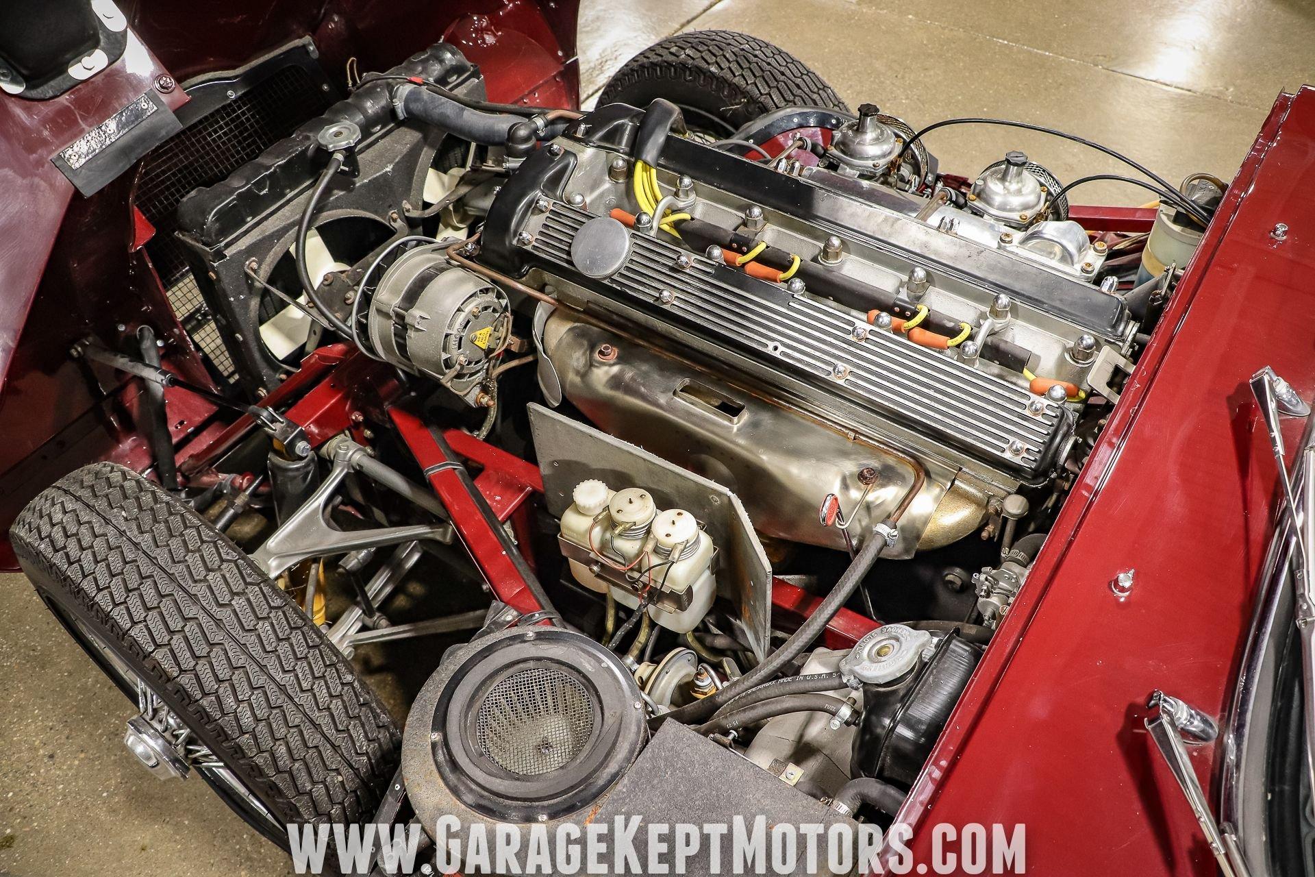 1971 Jaguar E-Type SII Coupe 114