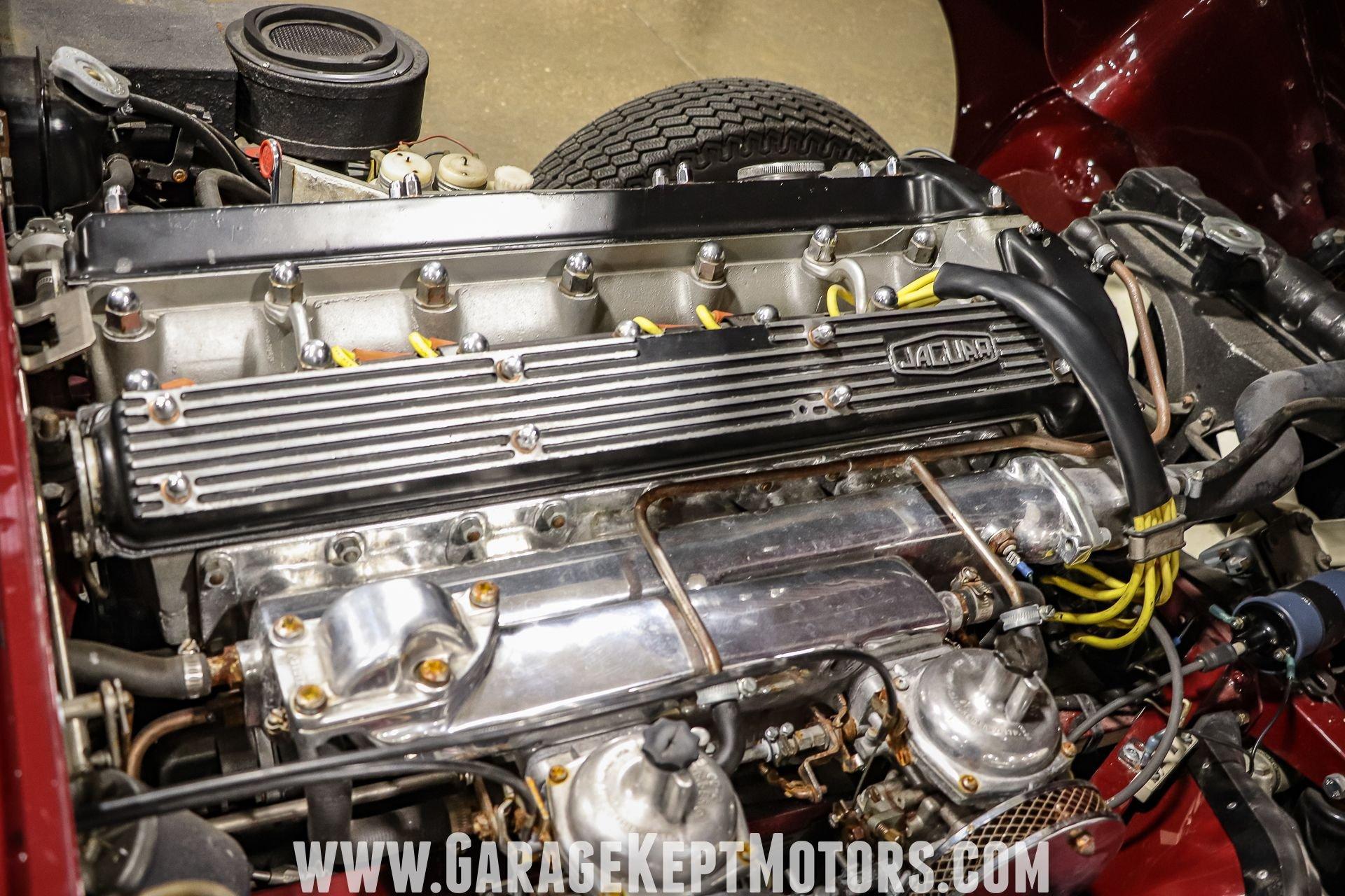 1971 Jaguar E-Type SII Coupe 123