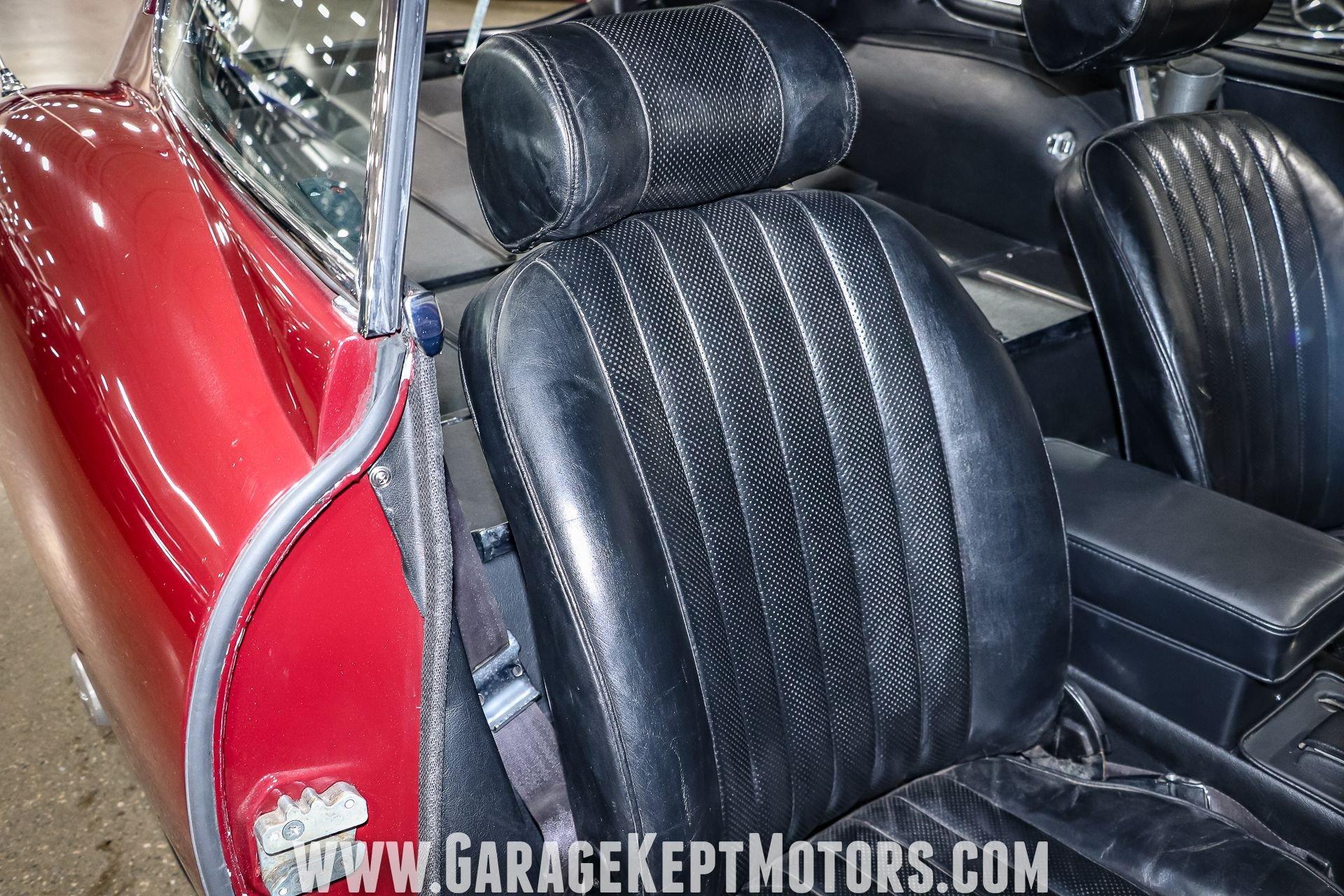 1971 Jaguar E-Type SII Coupe 67