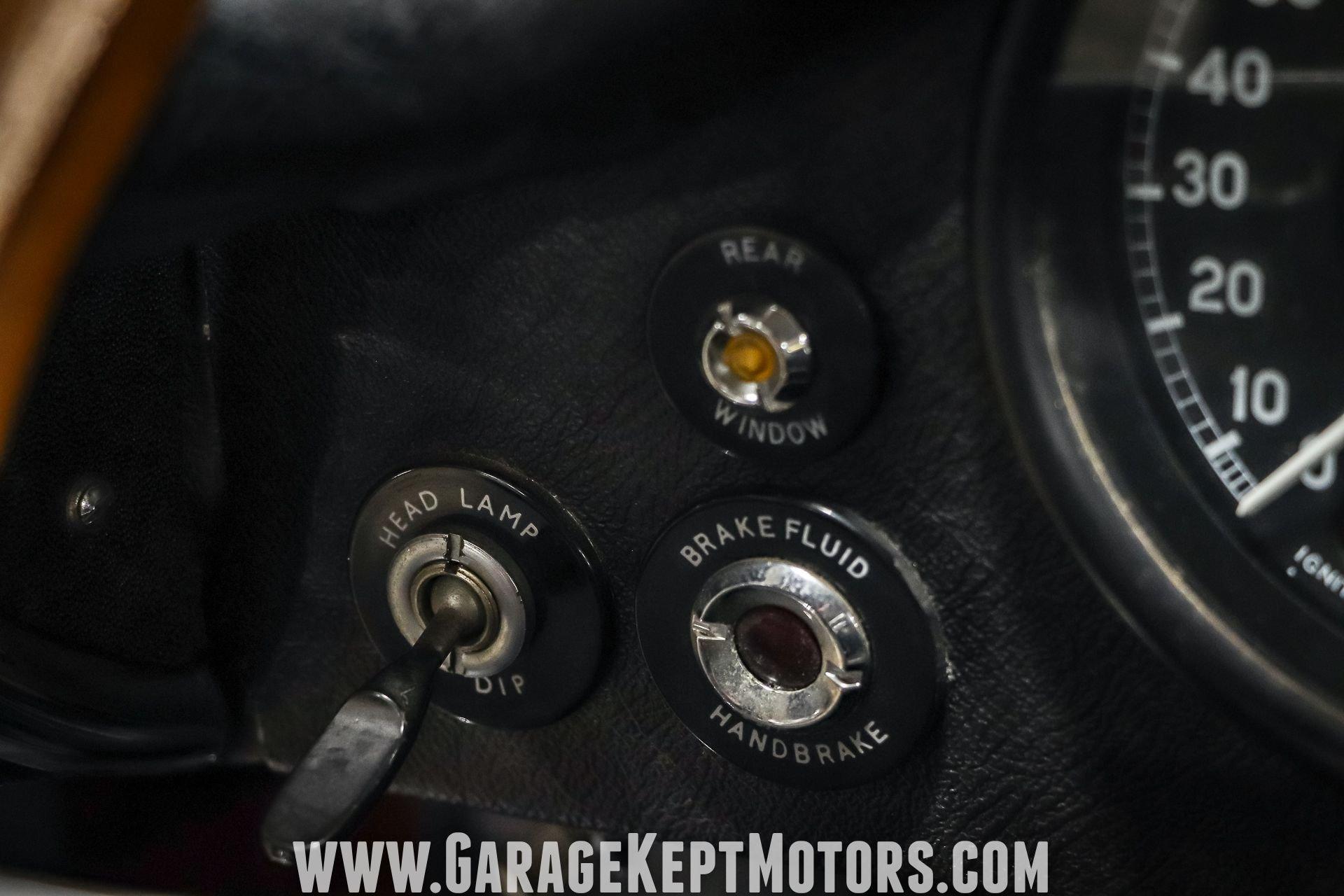 1971 Jaguar E-Type SII Coupe 92