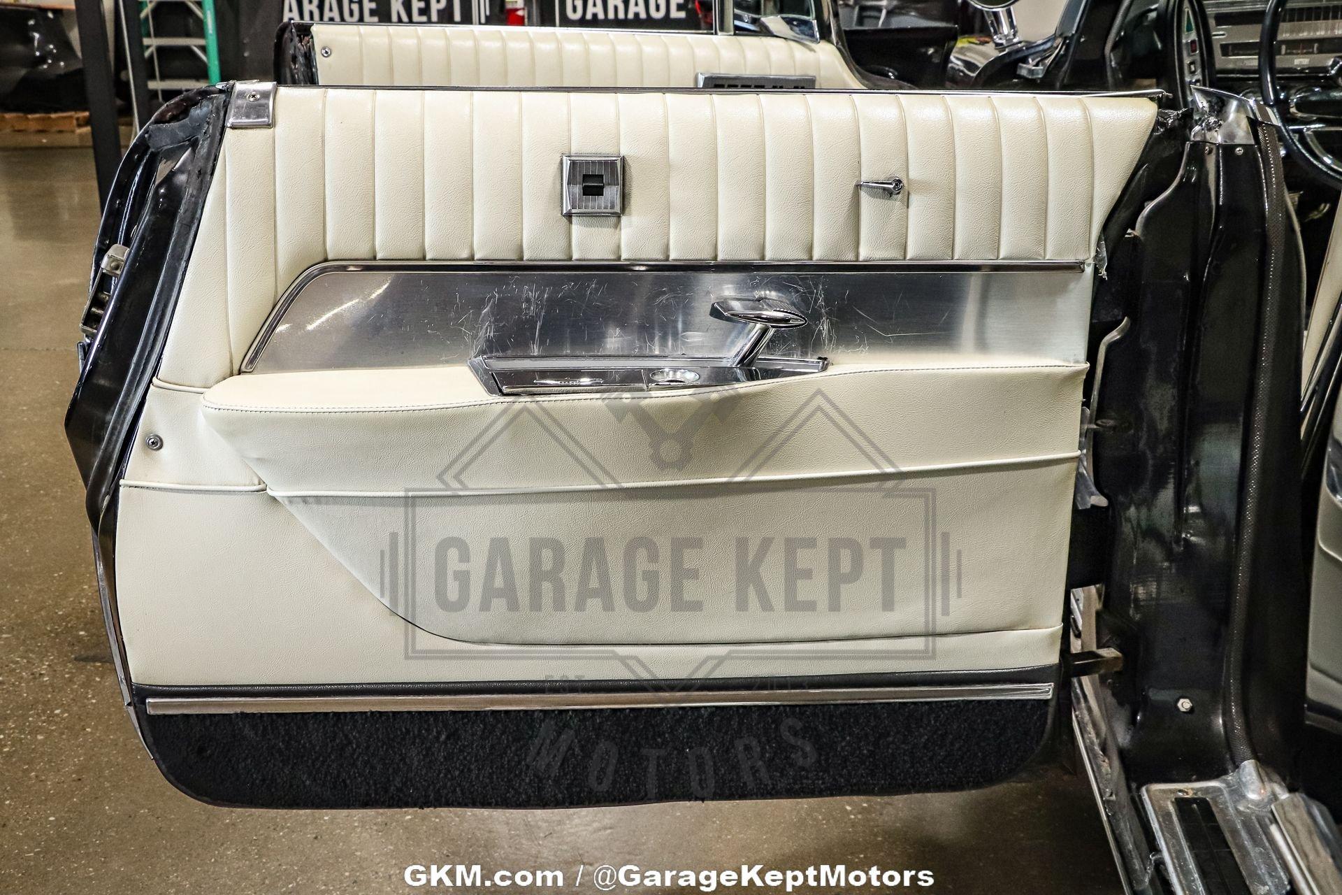 1962 Imperial Lebaron Southampton 109