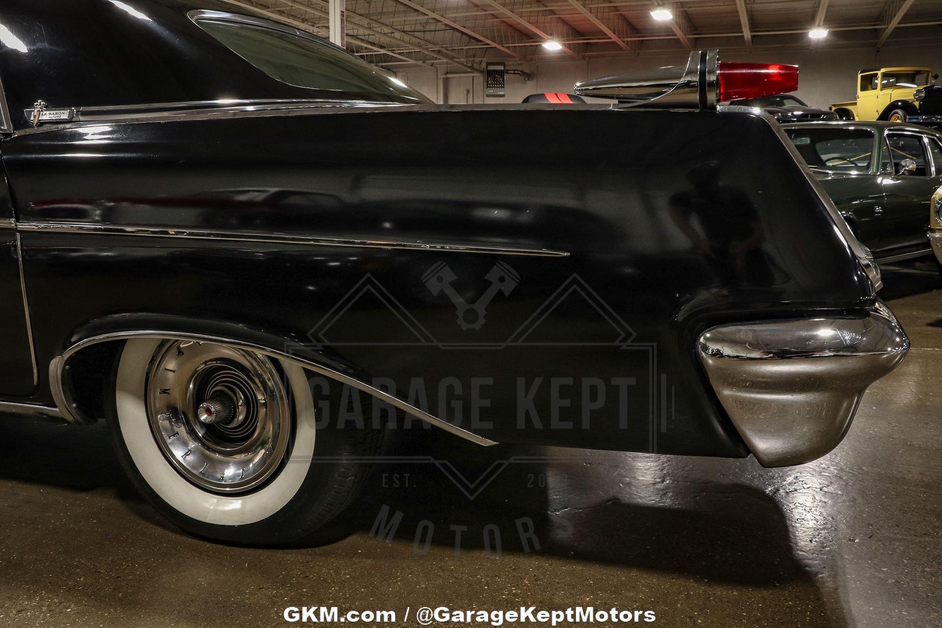 1962 Imperial Lebaron Southampton 46