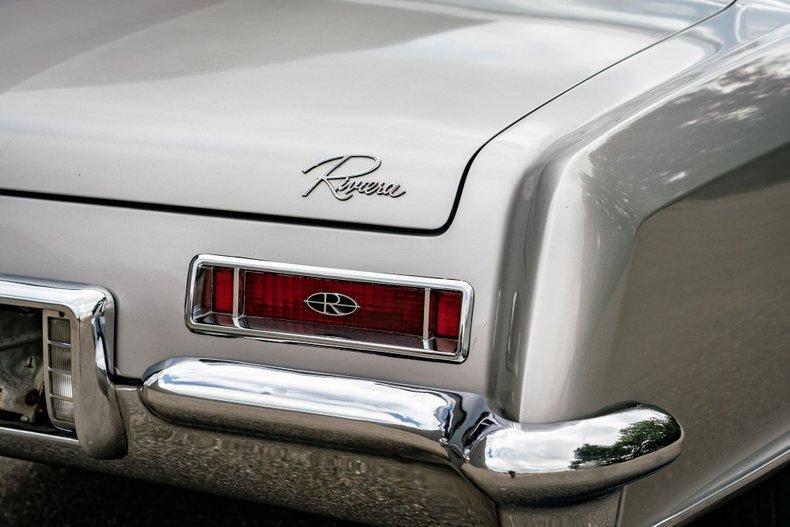 1964 Buick Riviera 18