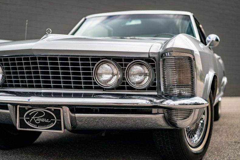 1964 Buick Riviera 4