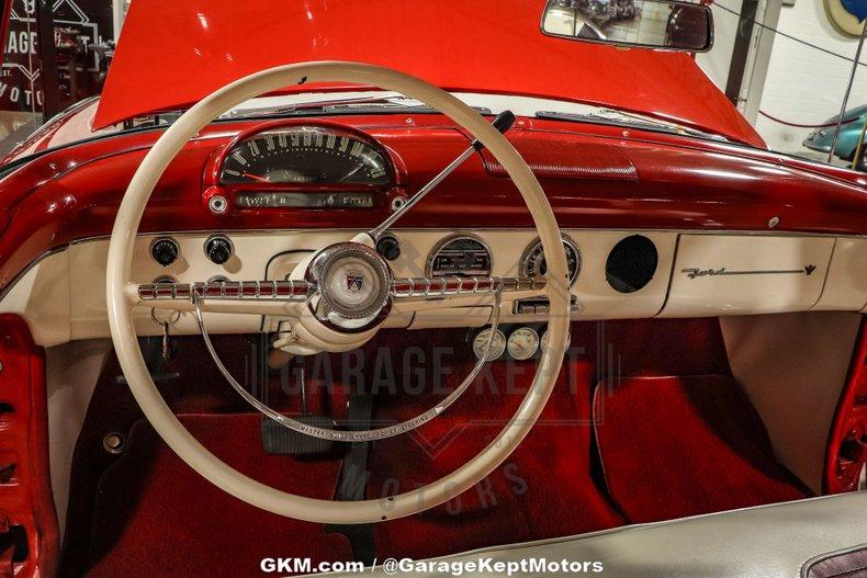 1955 Ford Fairlane Crown Victoria 136