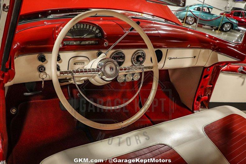 1955 Ford Fairlane Crown Victoria 24