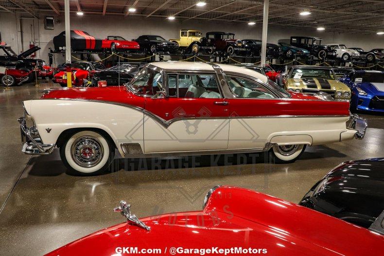 1955 Ford Fairlane Crown Victoria 30