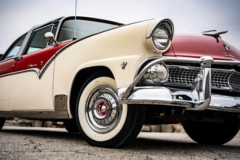 1955 Ford Fairlane Crown Victoria 5