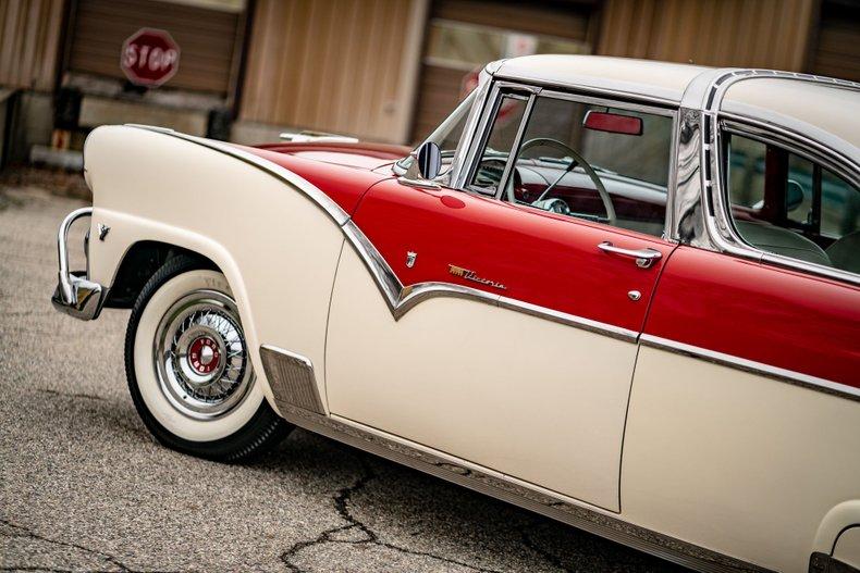 1955 Ford Fairlane Crown Victoria 8