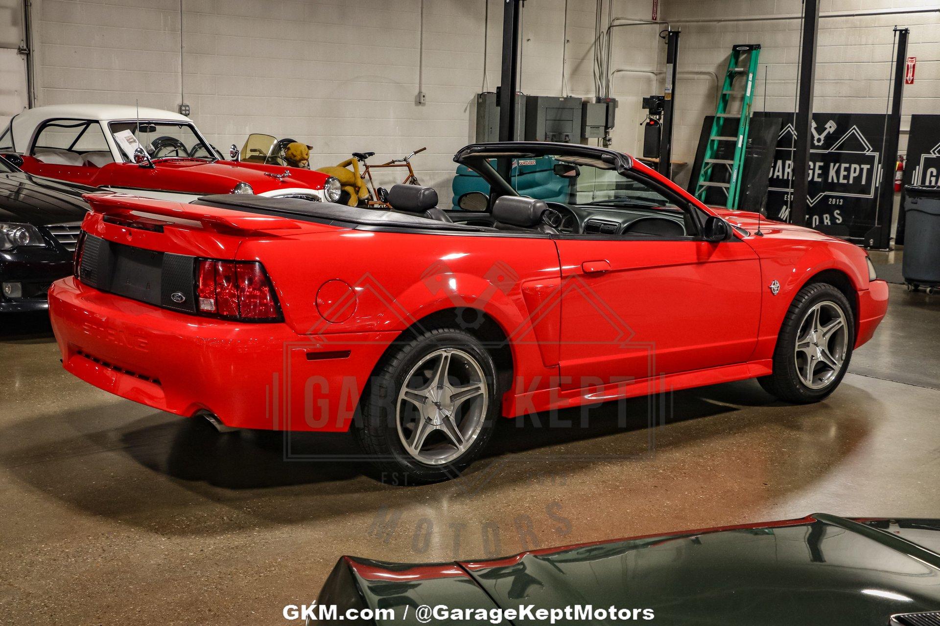 1999 Ford Mustang 30