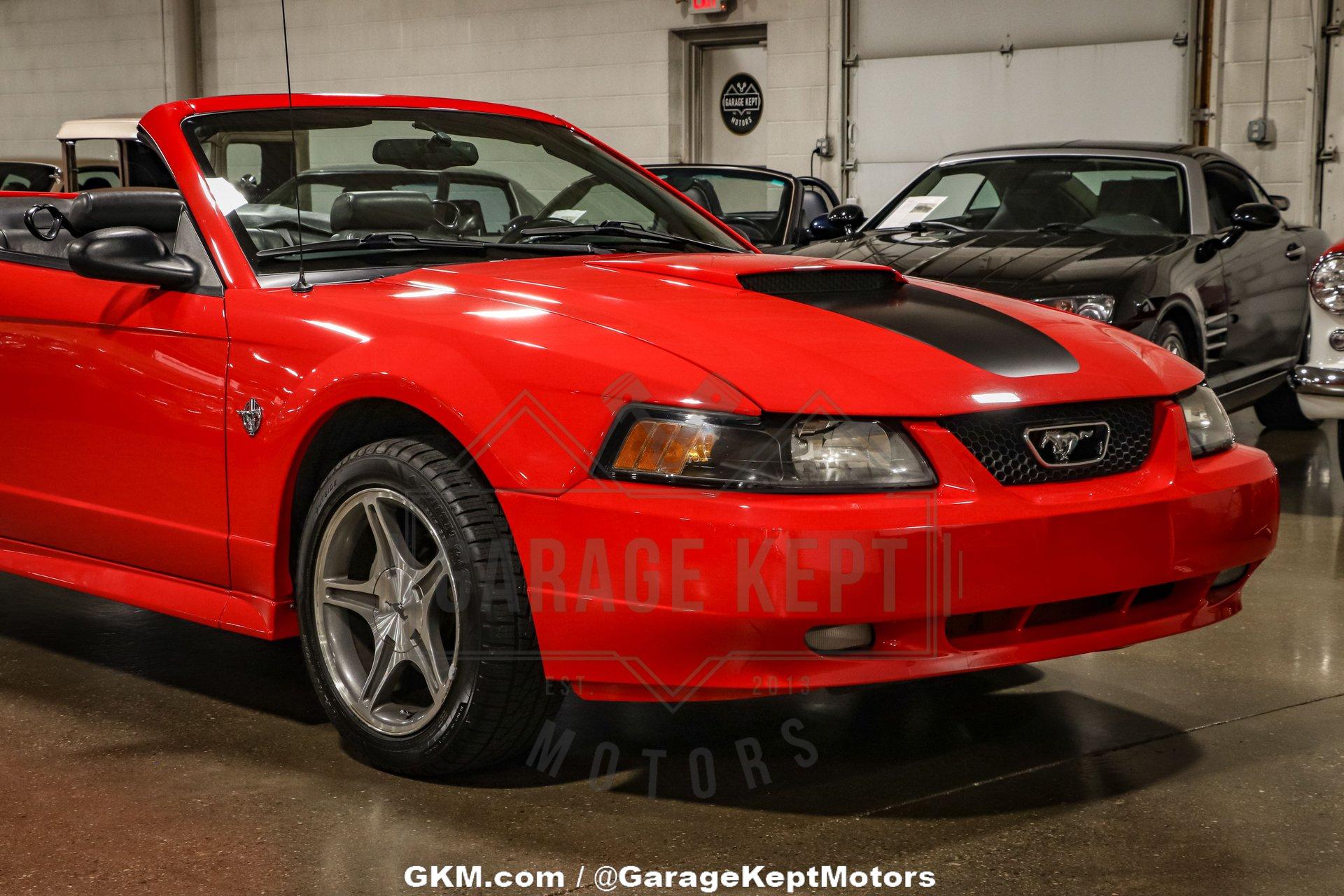 1999 Ford Mustang 35