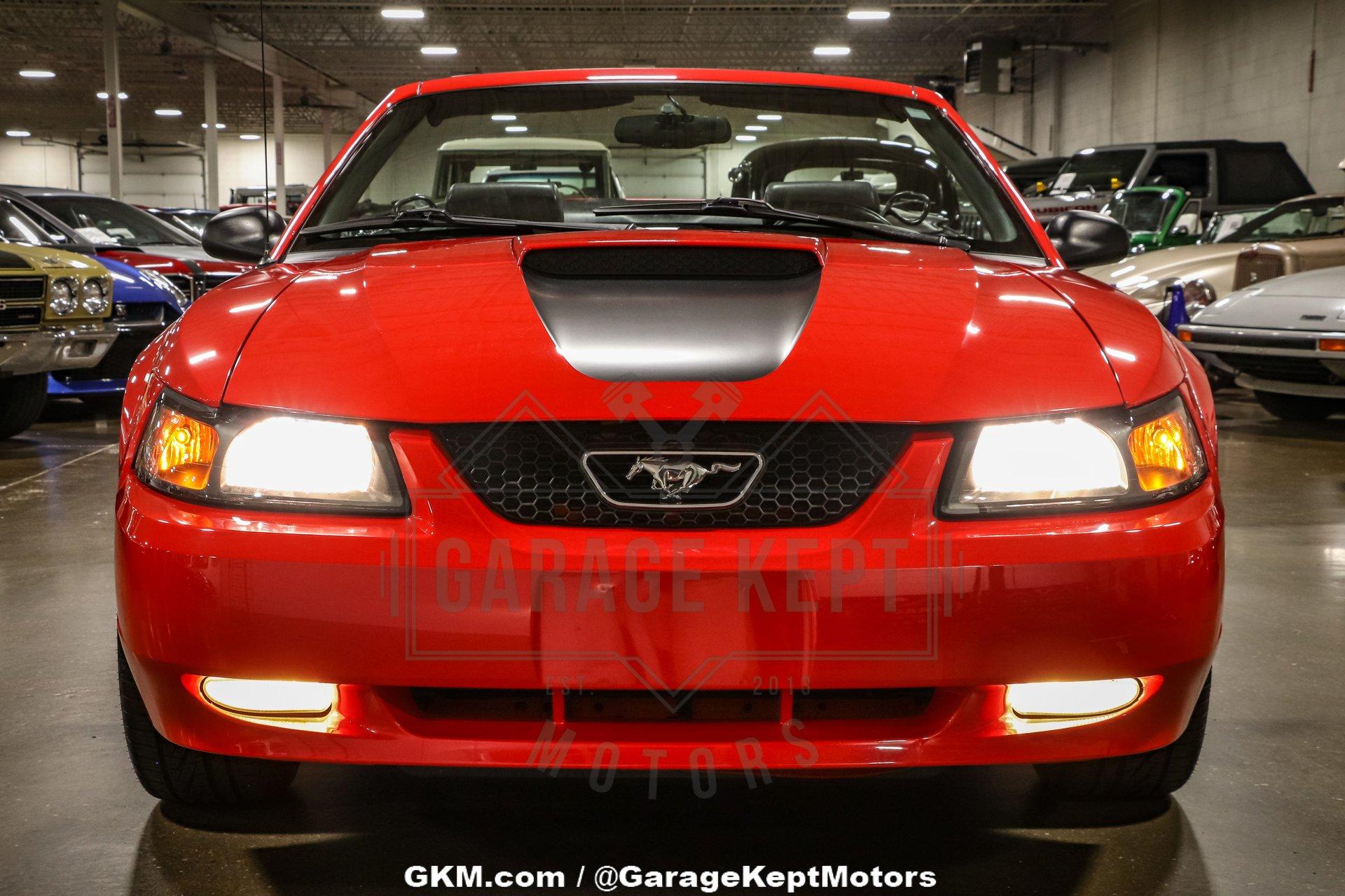 1999 Ford Mustang 40