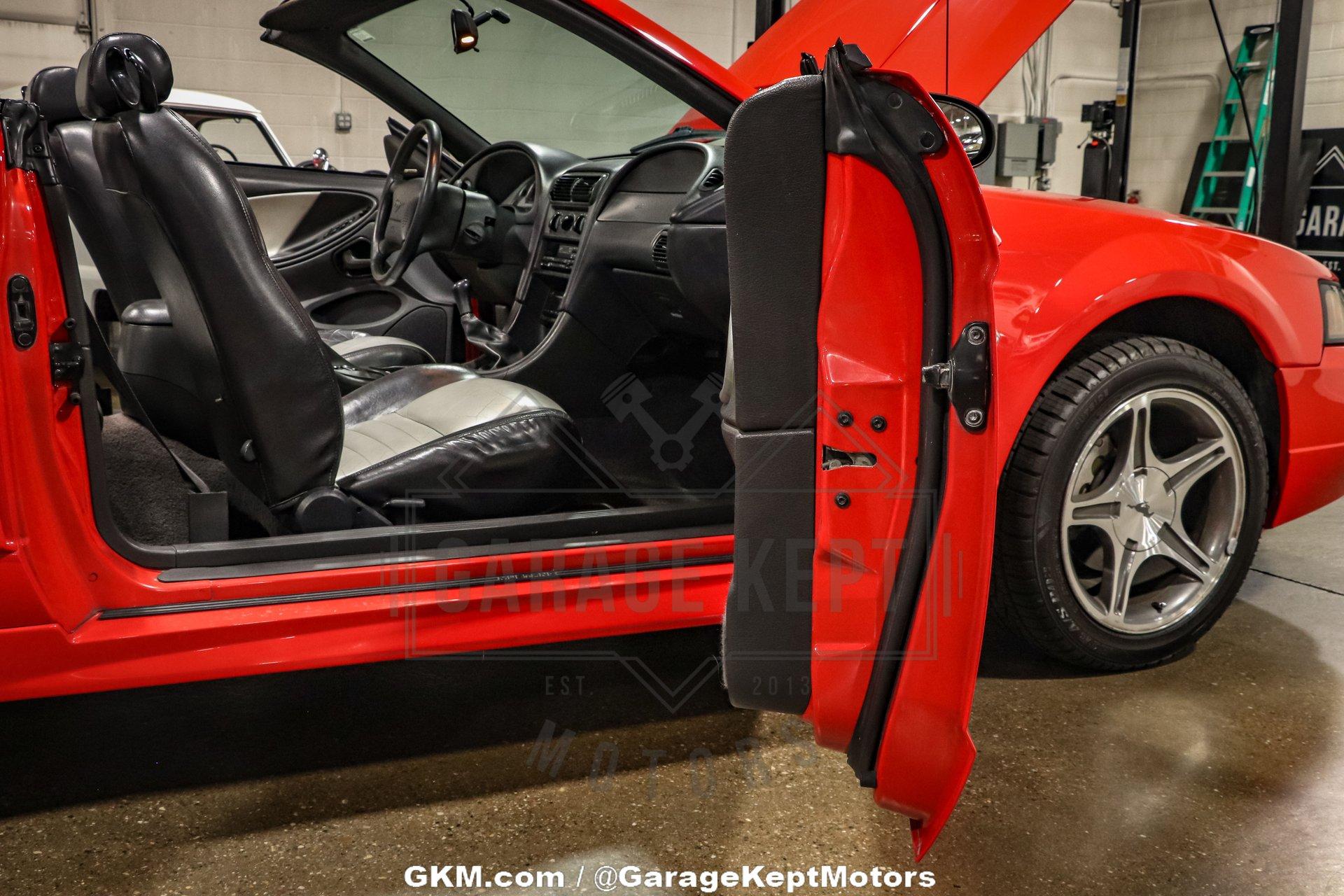 1999 Ford Mustang 76