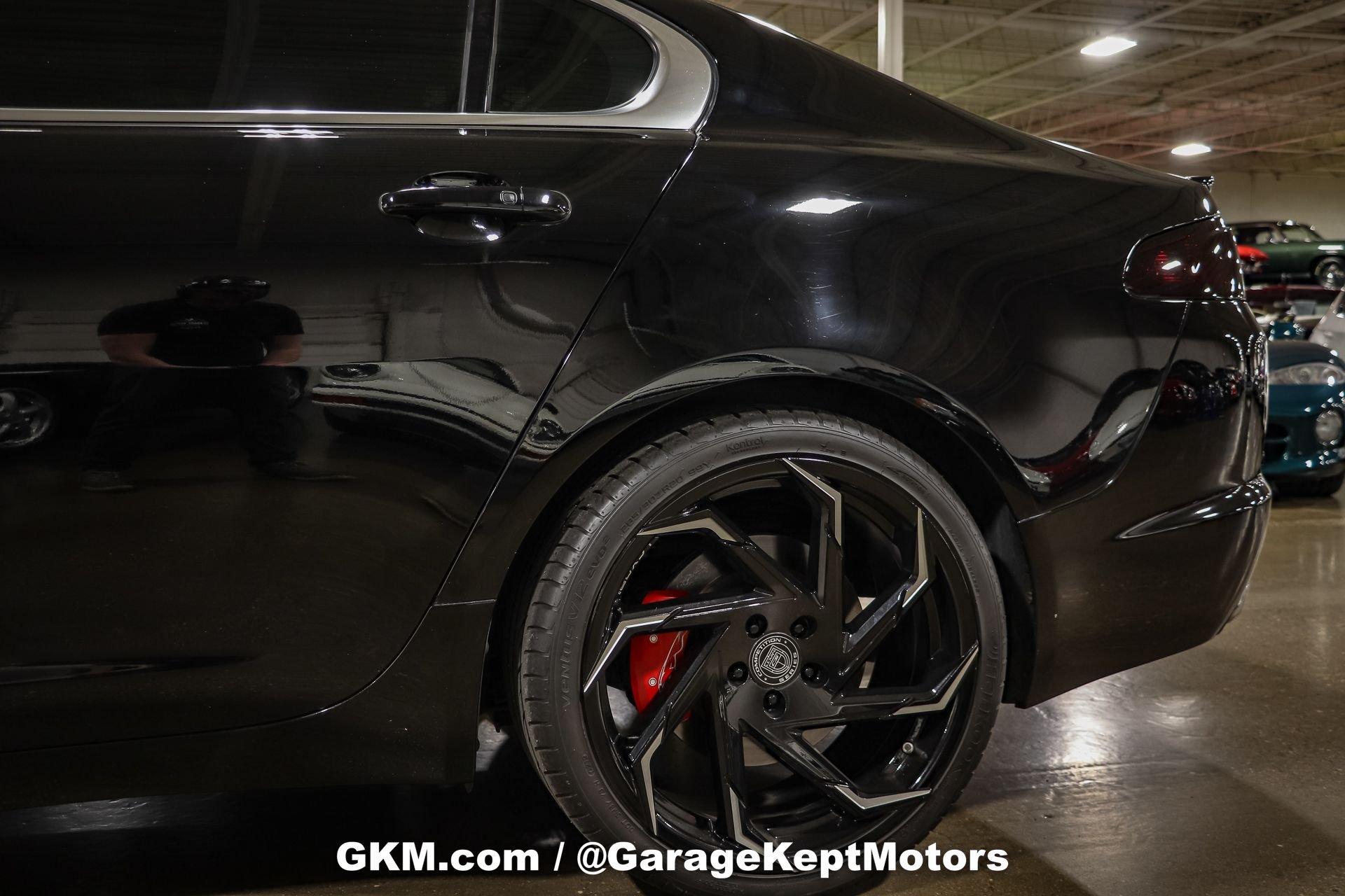 2009 Jaguar XF Supercharged 40