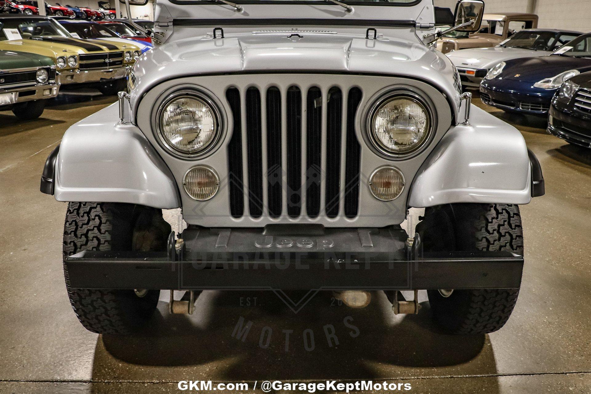 1983 Jeep CJ-8 Scrambler 21