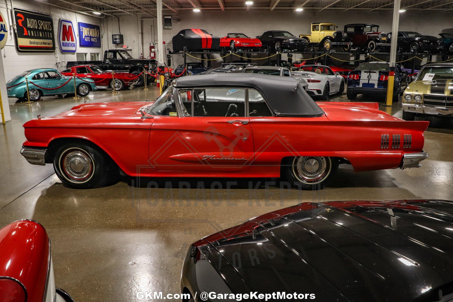 1960 Ford Thunderbird 10