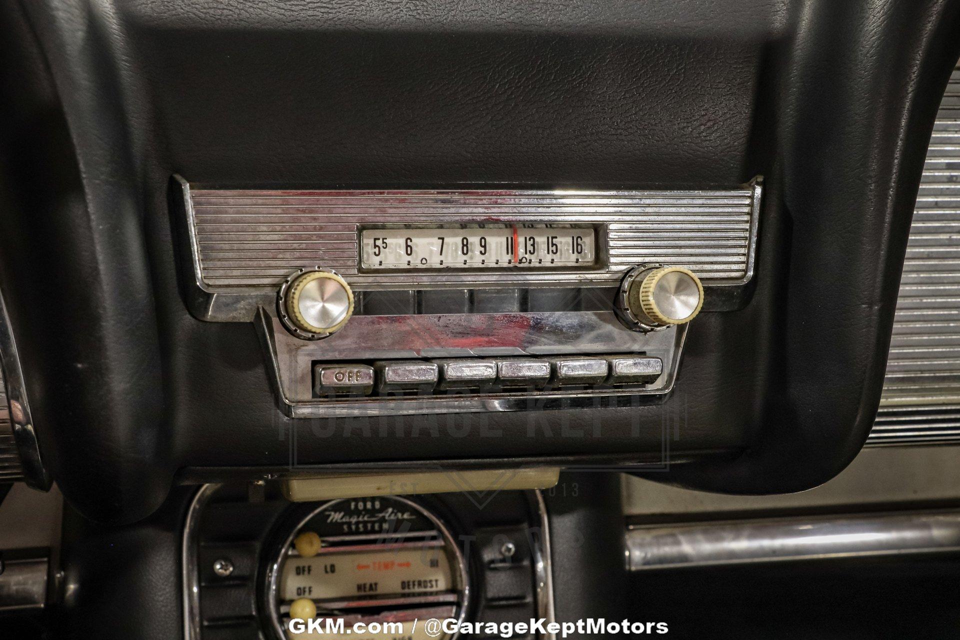 1960 Ford Thunderbird 118