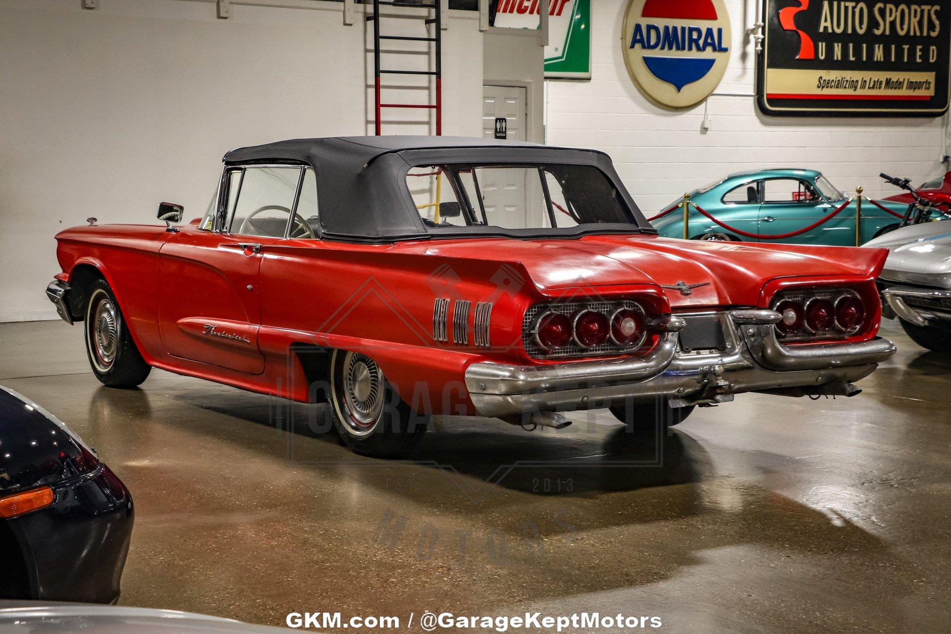 1960 Ford Thunderbird 11