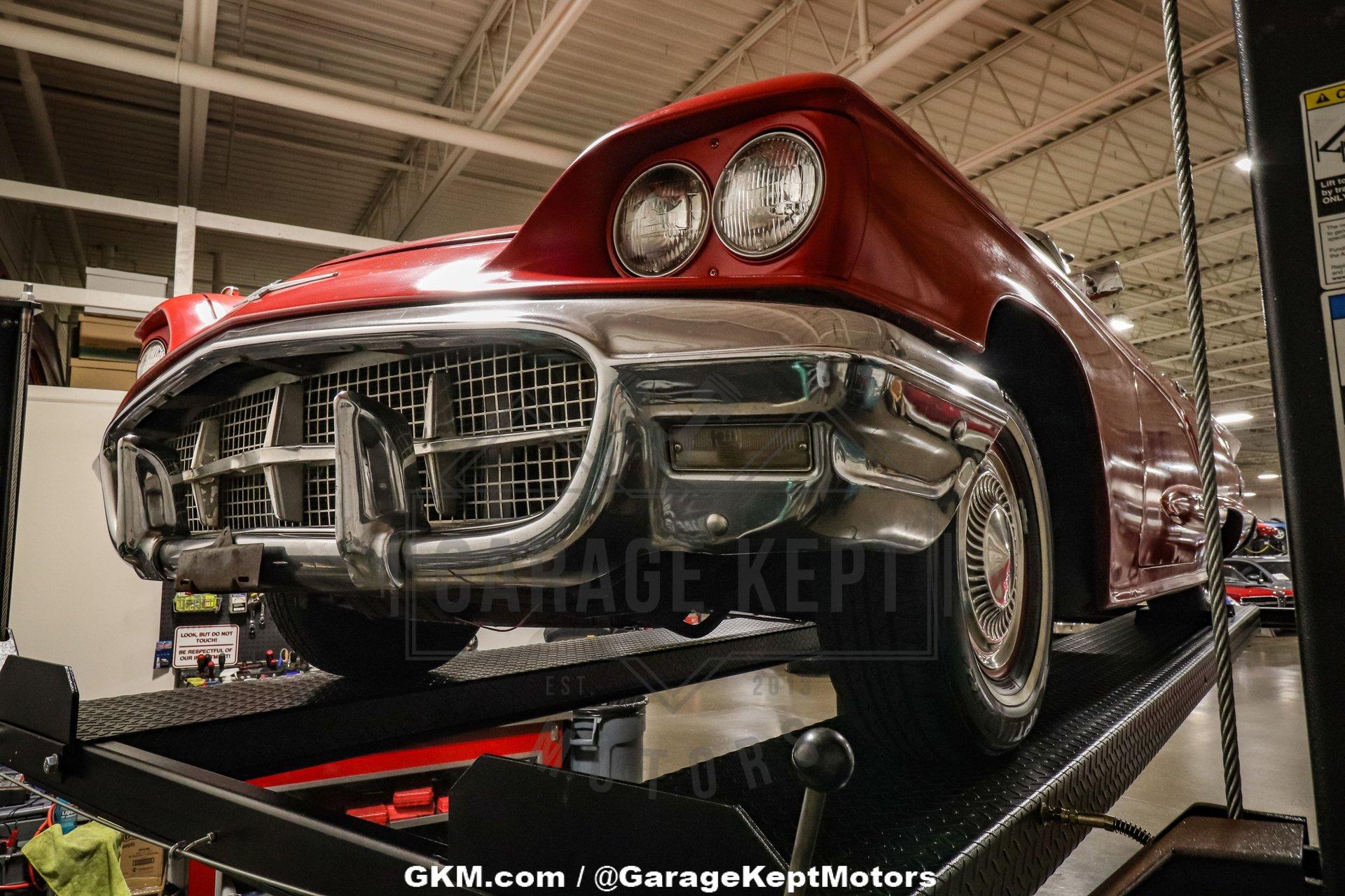 1960 Ford Thunderbird 143