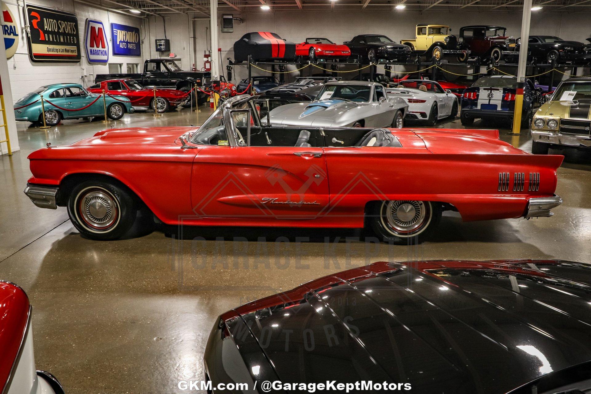 1960 Ford Thunderbird 26