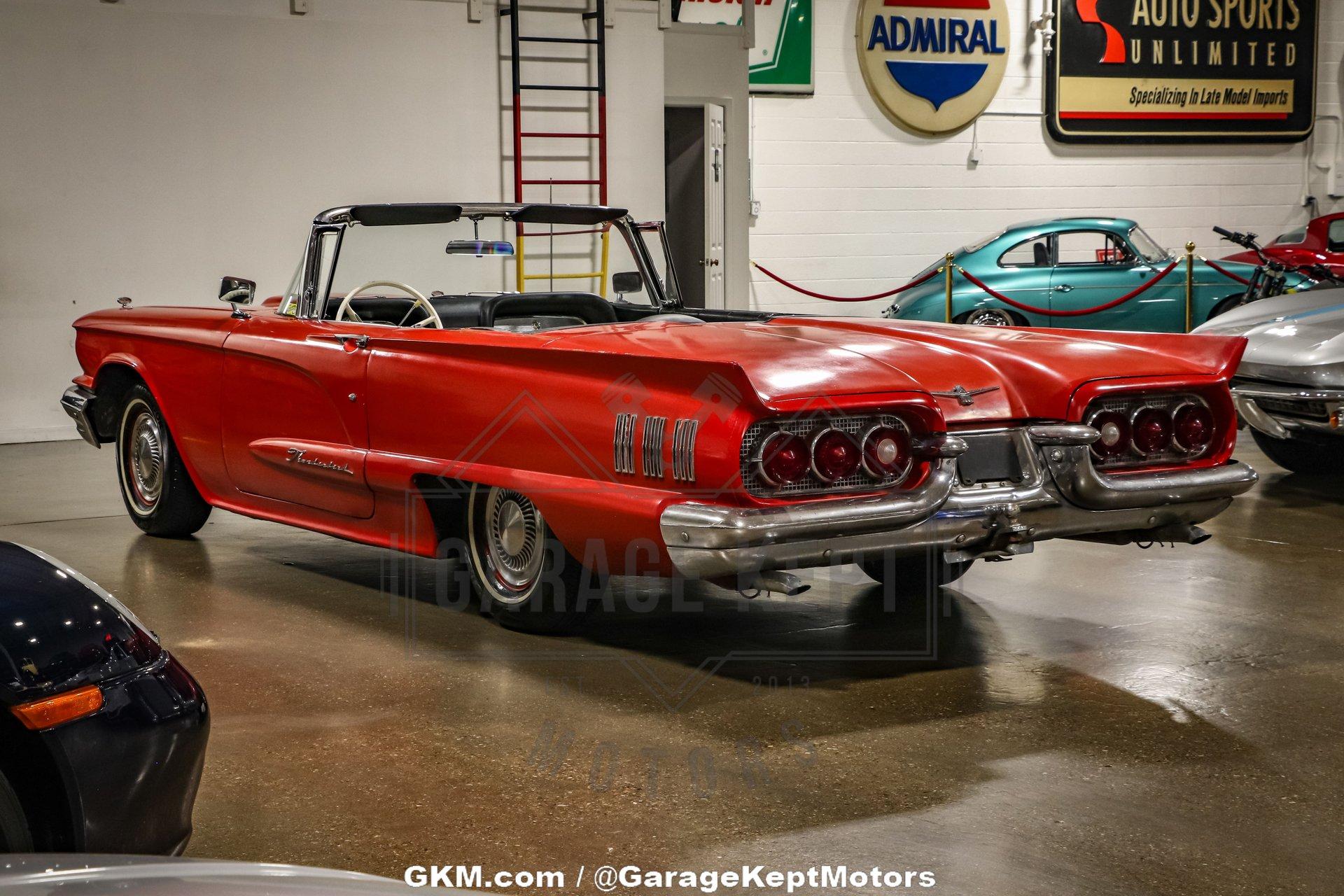 1960 Ford Thunderbird 28