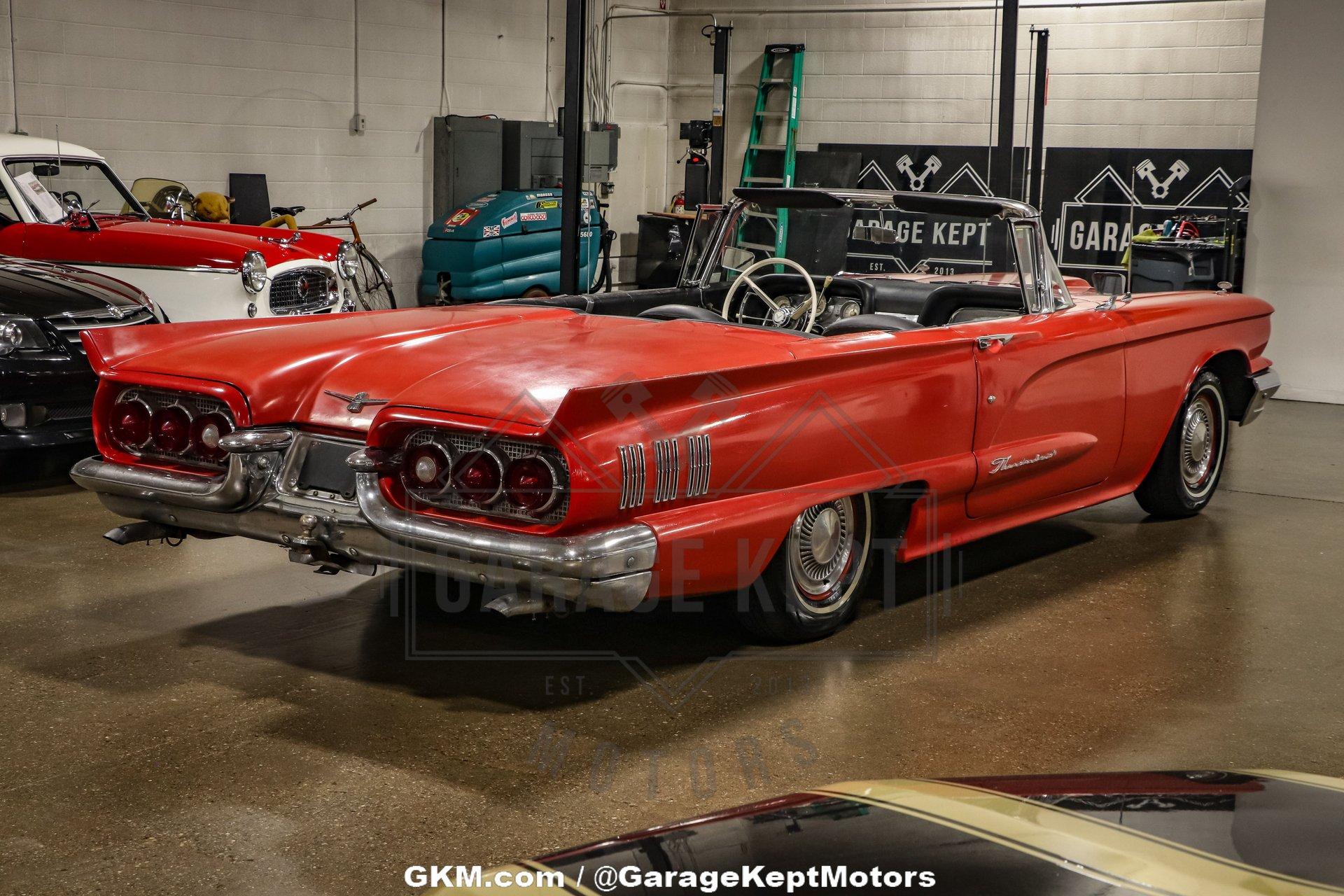 1960 Ford Thunderbird 29