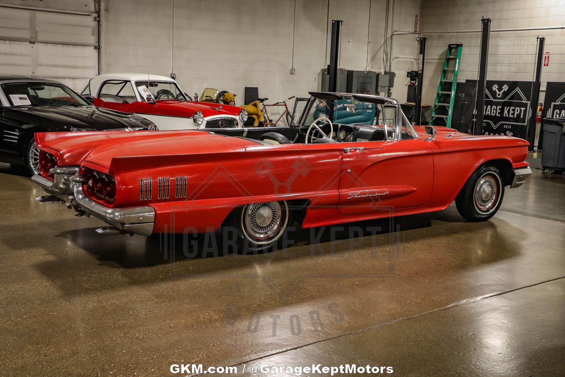 1960 Ford Thunderbird 30