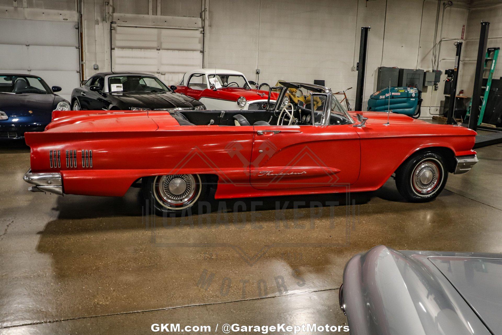 1960 Ford Thunderbird 31