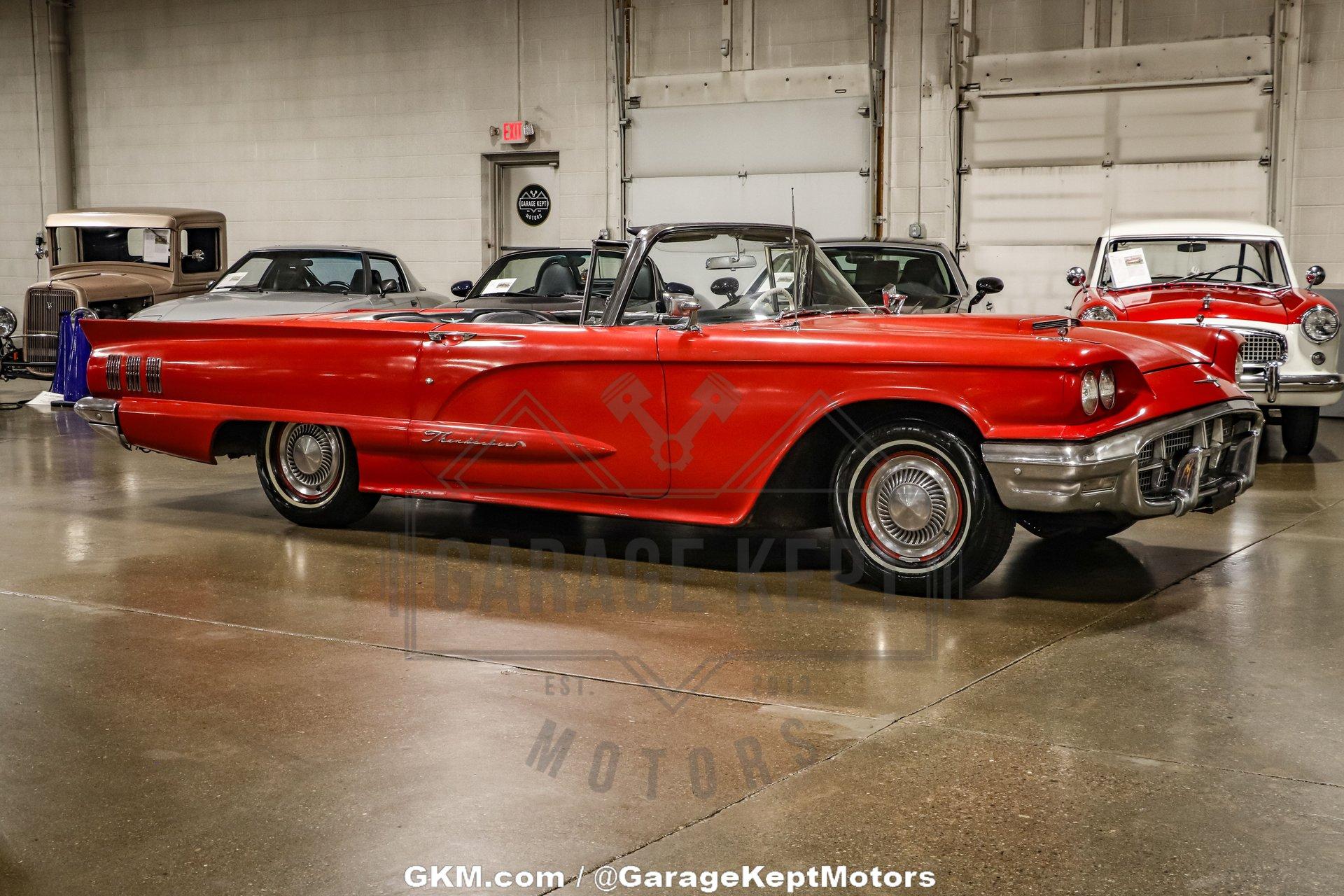 1960 Ford Thunderbird 33