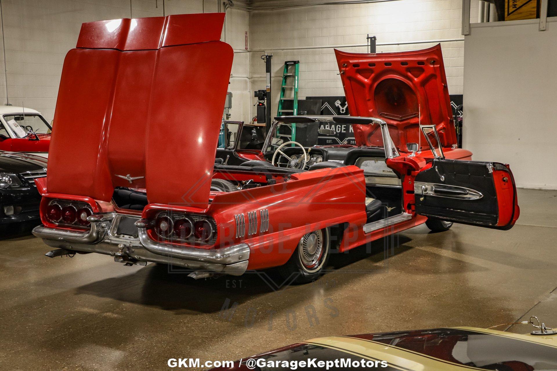 1960 Ford Thunderbird 76
