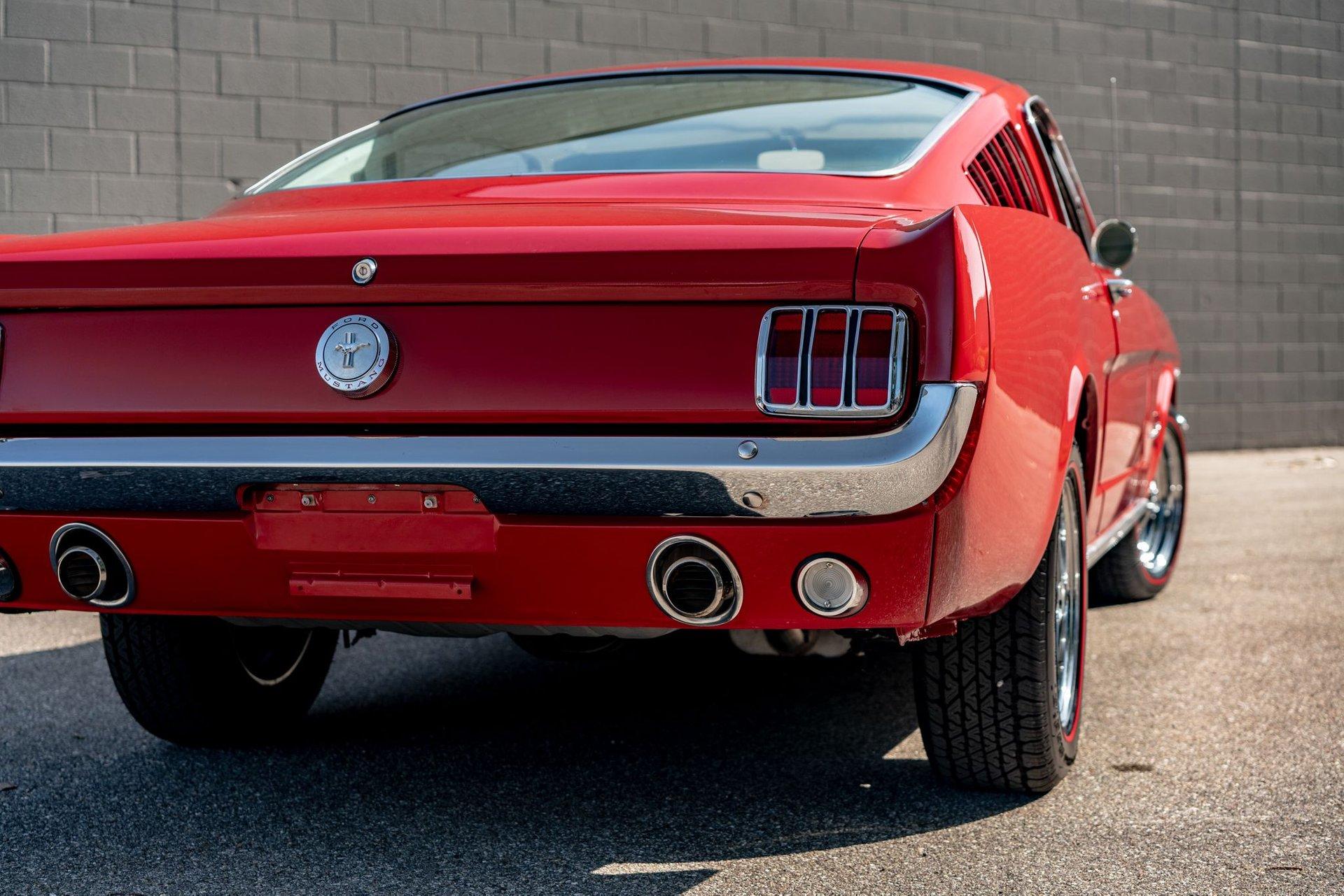 1965 Ford Mustang 14