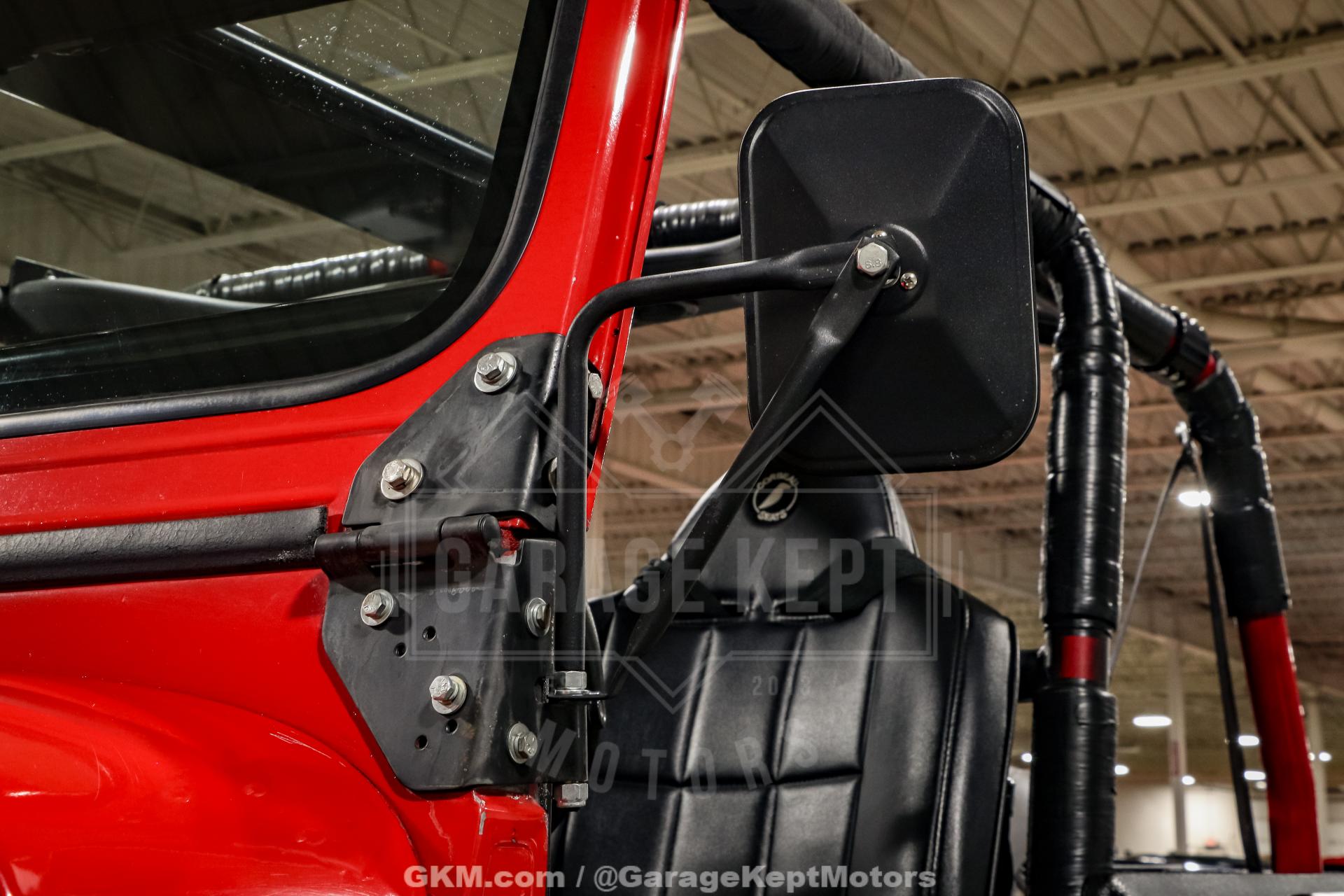 1995 Jeep Wrangler 32