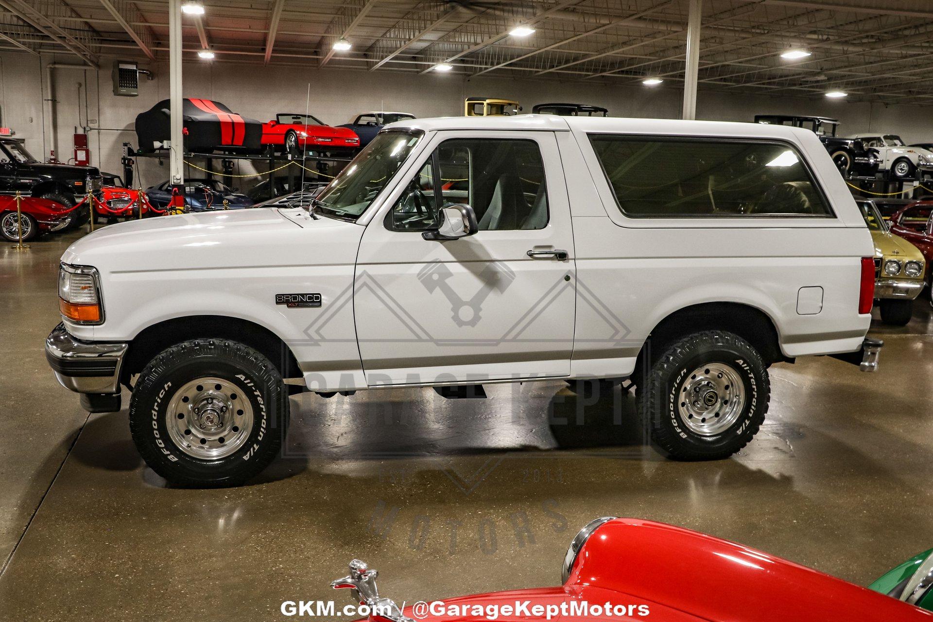 1996 Ford Bronco 10