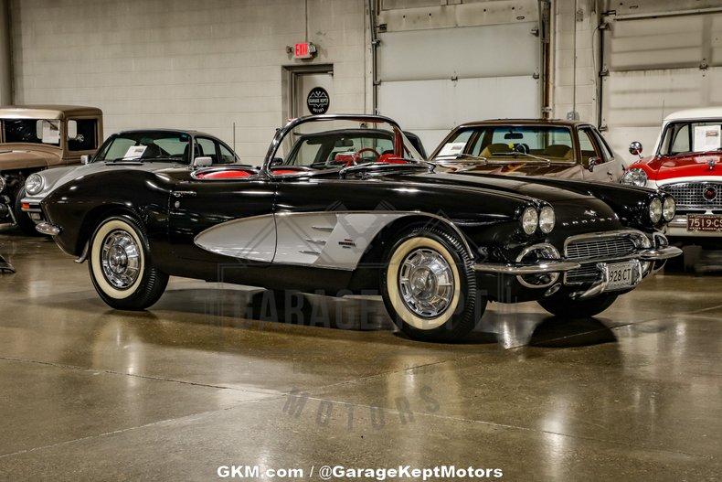 1961 Chevrolet Corvette 1