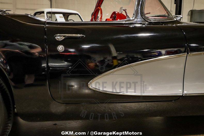 1961 Chevrolet Corvette 100