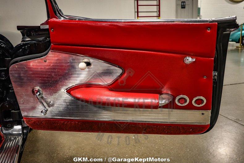 1961 Chevrolet Corvette 108