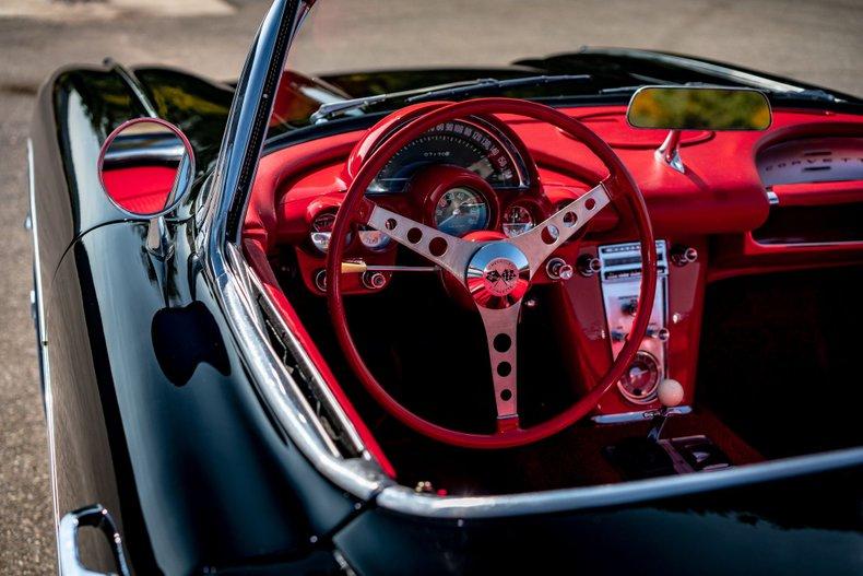 1961 Chevrolet Corvette 12
