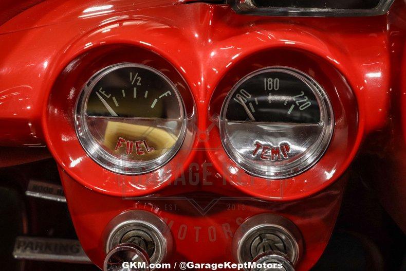1961 Chevrolet Corvette 131