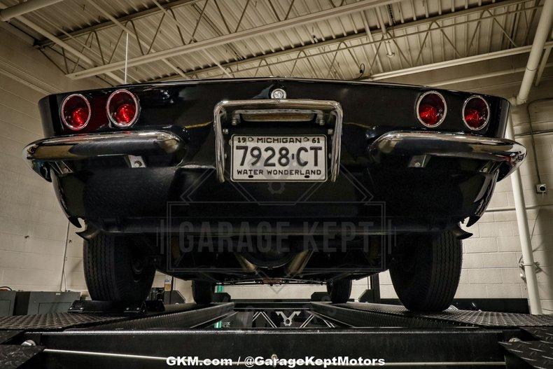 1961 Chevrolet Corvette 160