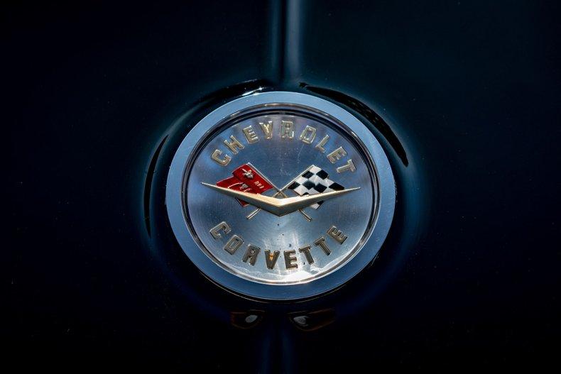 1961 Chevrolet Corvette 18