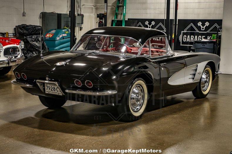 1961 Chevrolet Corvette 32