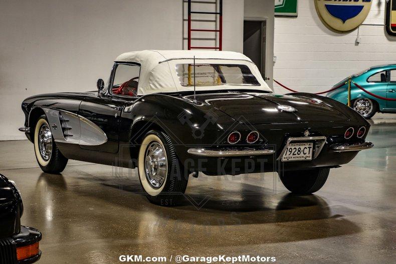 1961 Chevrolet Corvette 47