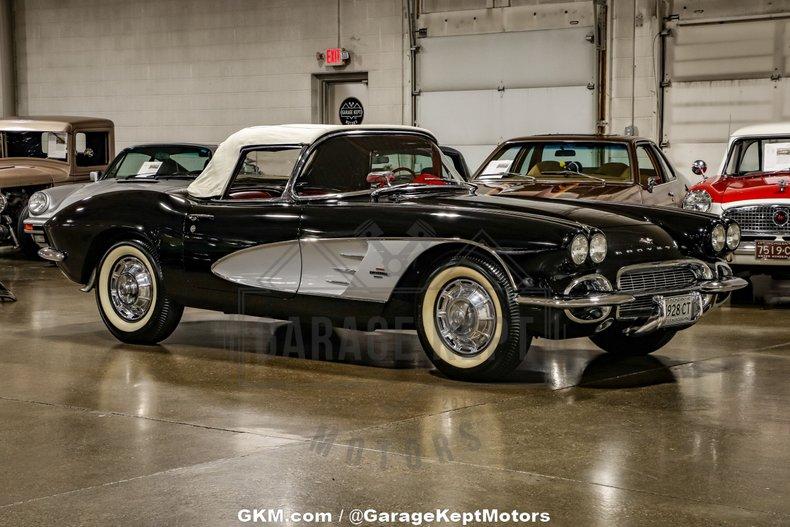 1961 Chevrolet Corvette 4
