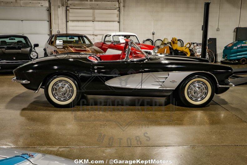 1961 Chevrolet Corvette 66