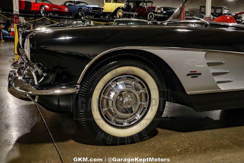 1961 Chevrolet Corvette 82