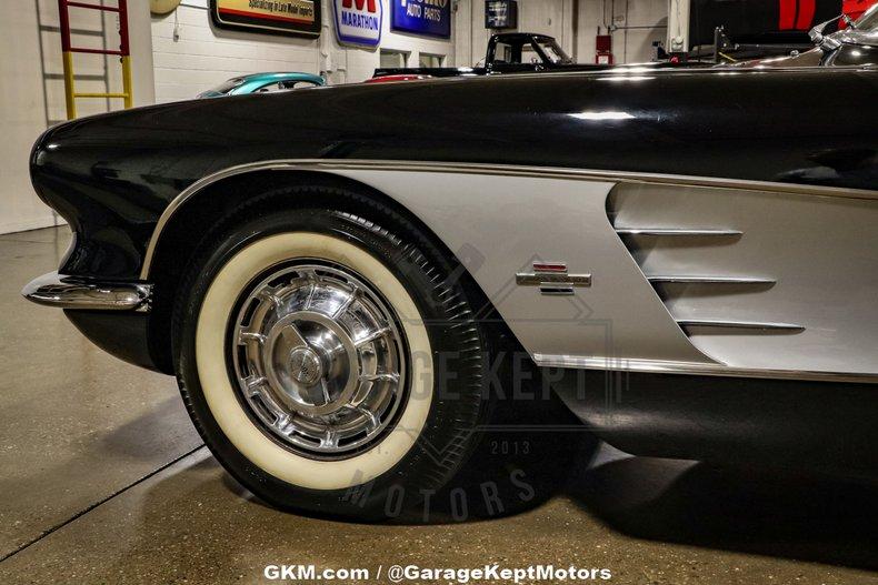 1961 Chevrolet Corvette 83