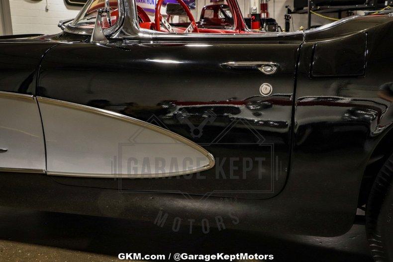 1961 Chevrolet Corvette 85