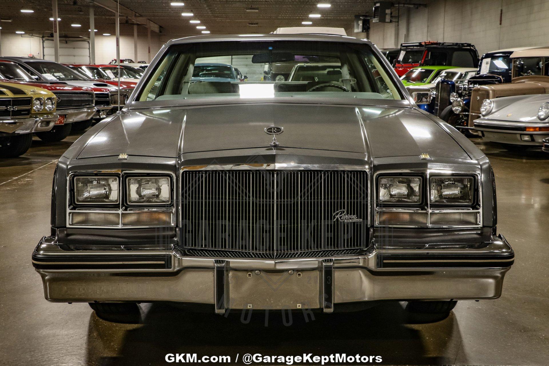 1980 Buick Riviera 24