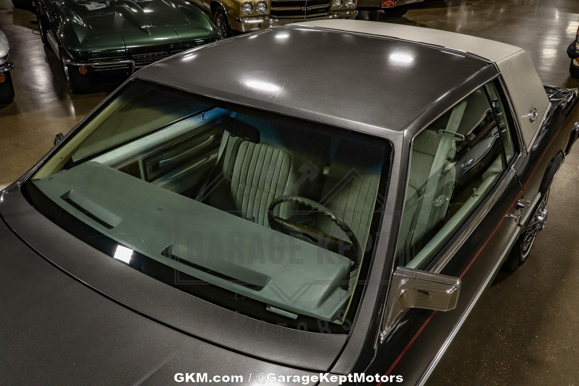 1980 Buick Riviera 29