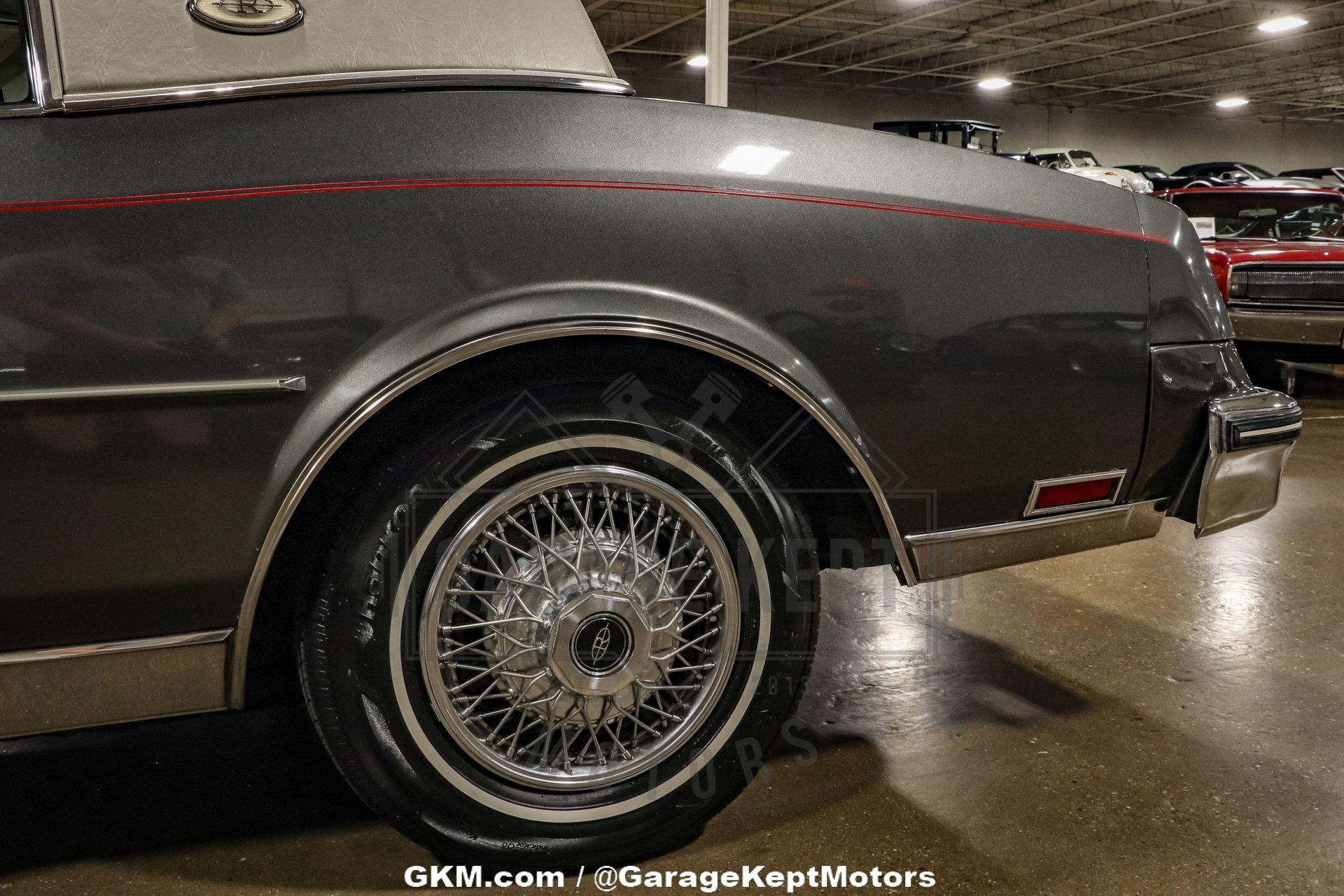 1980 Buick Riviera 38
